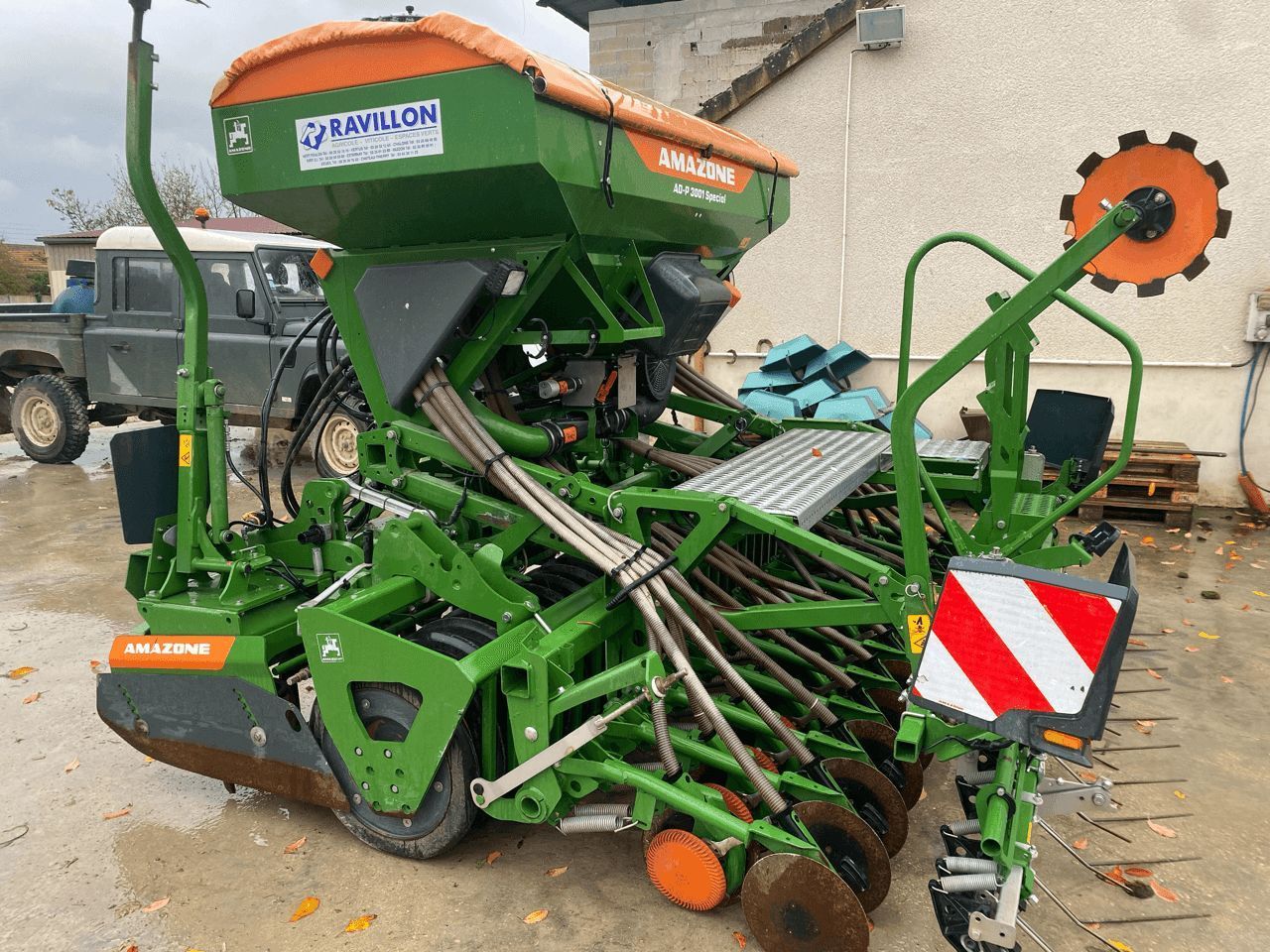 E-FARM: Amazone AD-P 3001 SUPER - Drillkombination - id XLKUNDR - 32.000 € - Baujahr: 2018 - Frankreich