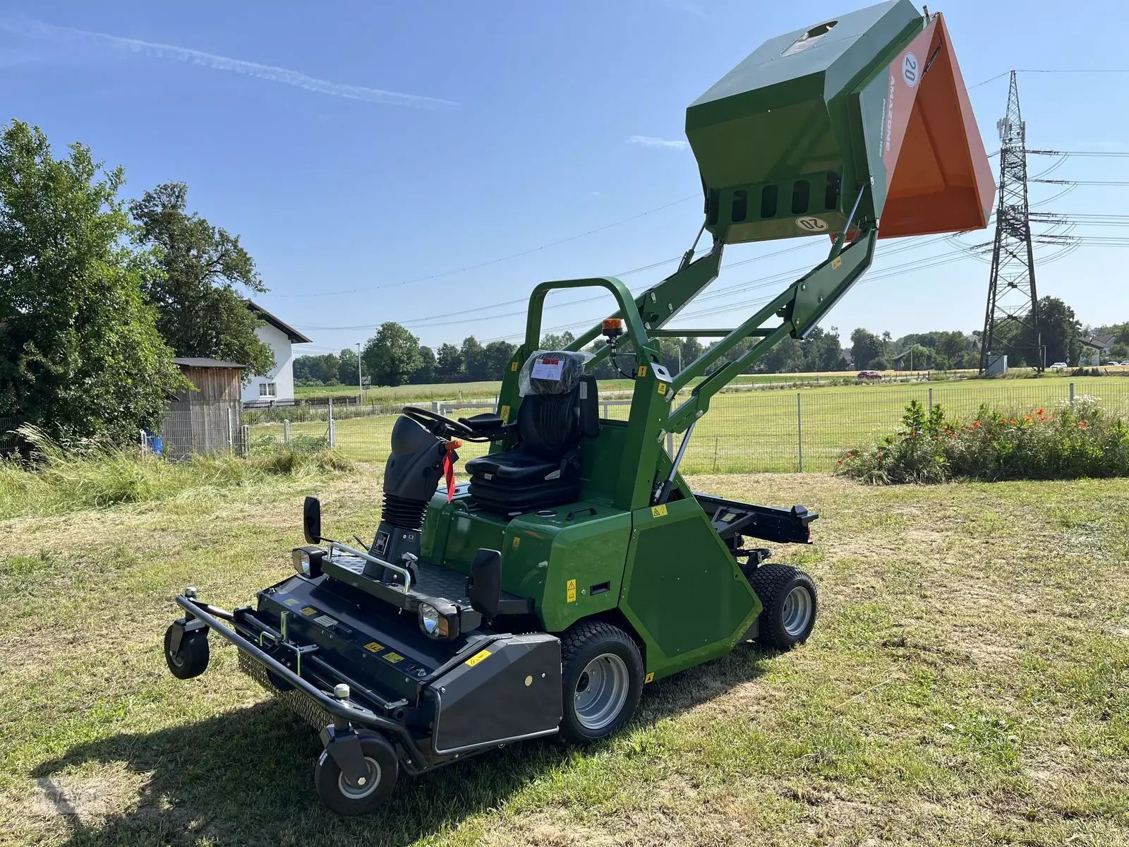 E-FARM: Amazone profihopper ph 1500 hochentleerer, diesel - Fűnyíró - id GHVFPWR - Gyártási év: 2025 - Ausztria