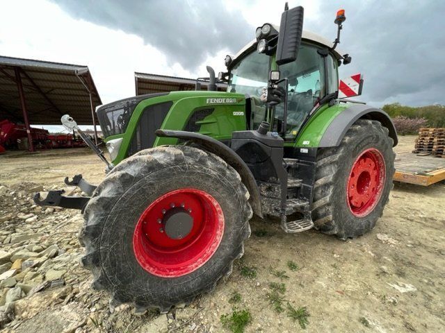 E-FARM: Fendt 828 Vario - Трактор - id ESBNQVU - 173 000 € - Година на построяване: 2022 - Работни часове на двигателя: 2868,Мощност на двигателя (HP): 280,Франция