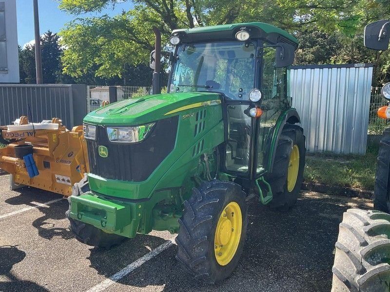 John Deere 5090 GF Tractor €47,000