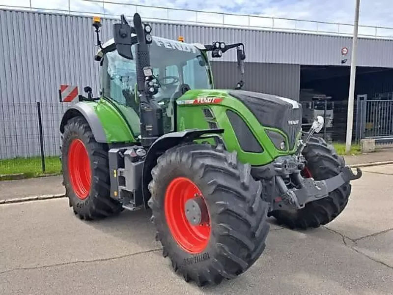 E-FARM: Fendt 716 Vario - Traktor - id WTWZH3Q - 166.000 € - Baujahr: 2023 - Abgelesene Motorstunden: 630,Frankreich