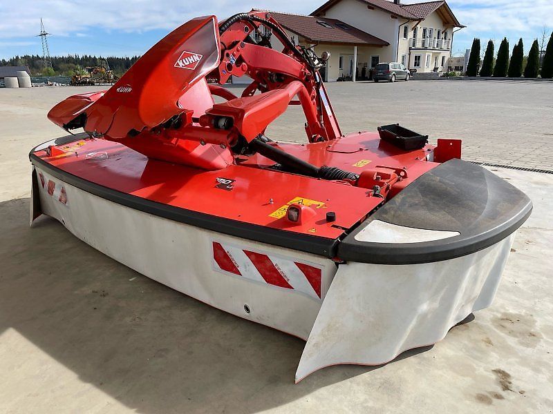 E-FARM: Kuhn GMD 3125 F-FF - Faucheuse - id QWTAMRX - 8 824 € - Année: 2017 - Lecture du nombre d'heure: 500,Allemagne
