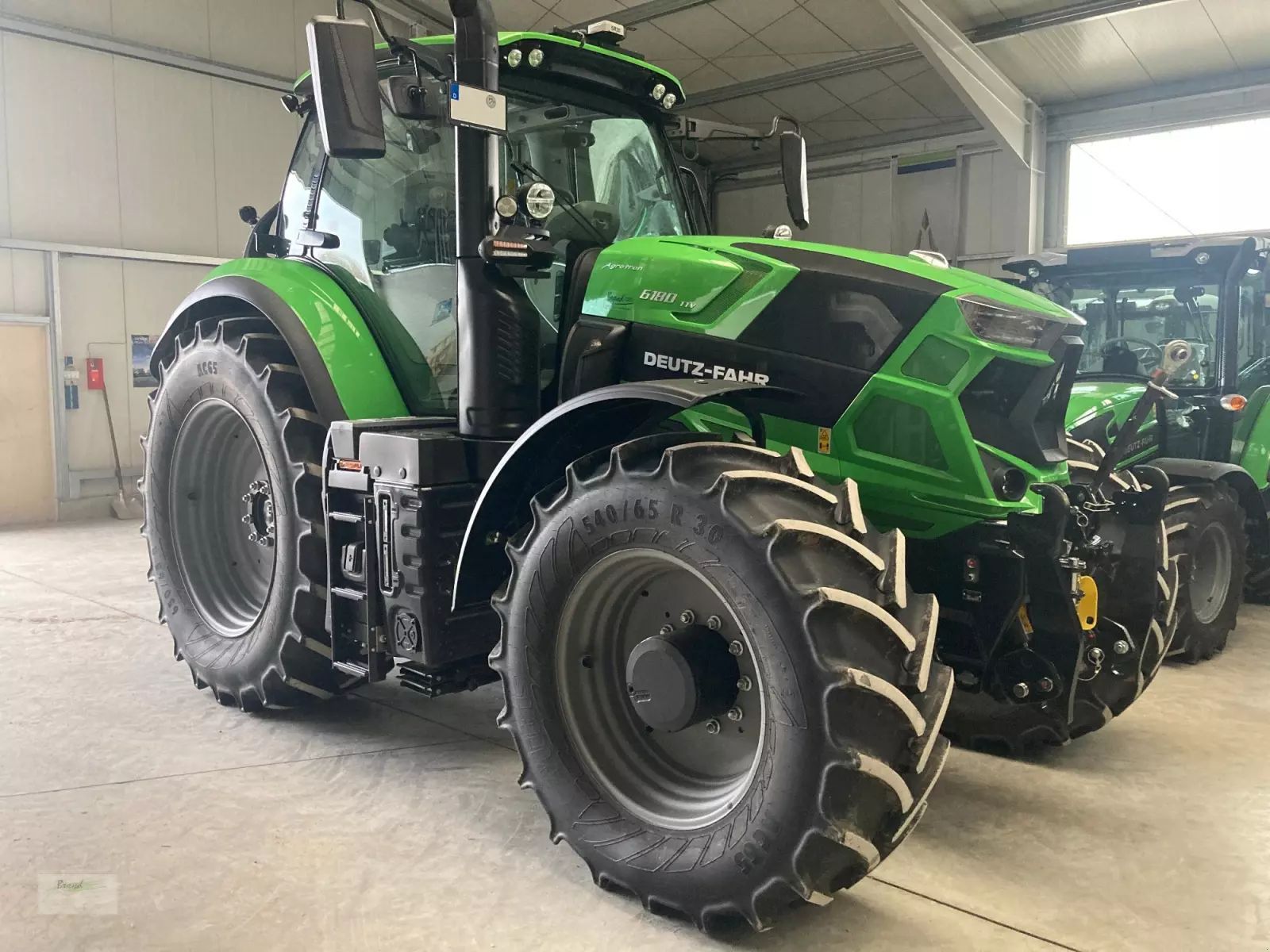 Deutz-Fahr 6180 Tractor €143,000