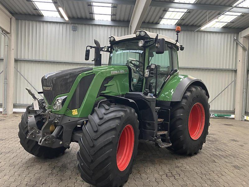 Fendt 826 Vario Profi Plus Tractor €59,000