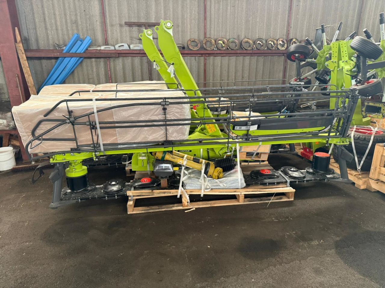E-FARM: Claas Disco 4000 Contour - Mähwerk - id 2TSZBFE - 17.500 € - Baujahr: 2024 - Frankreich