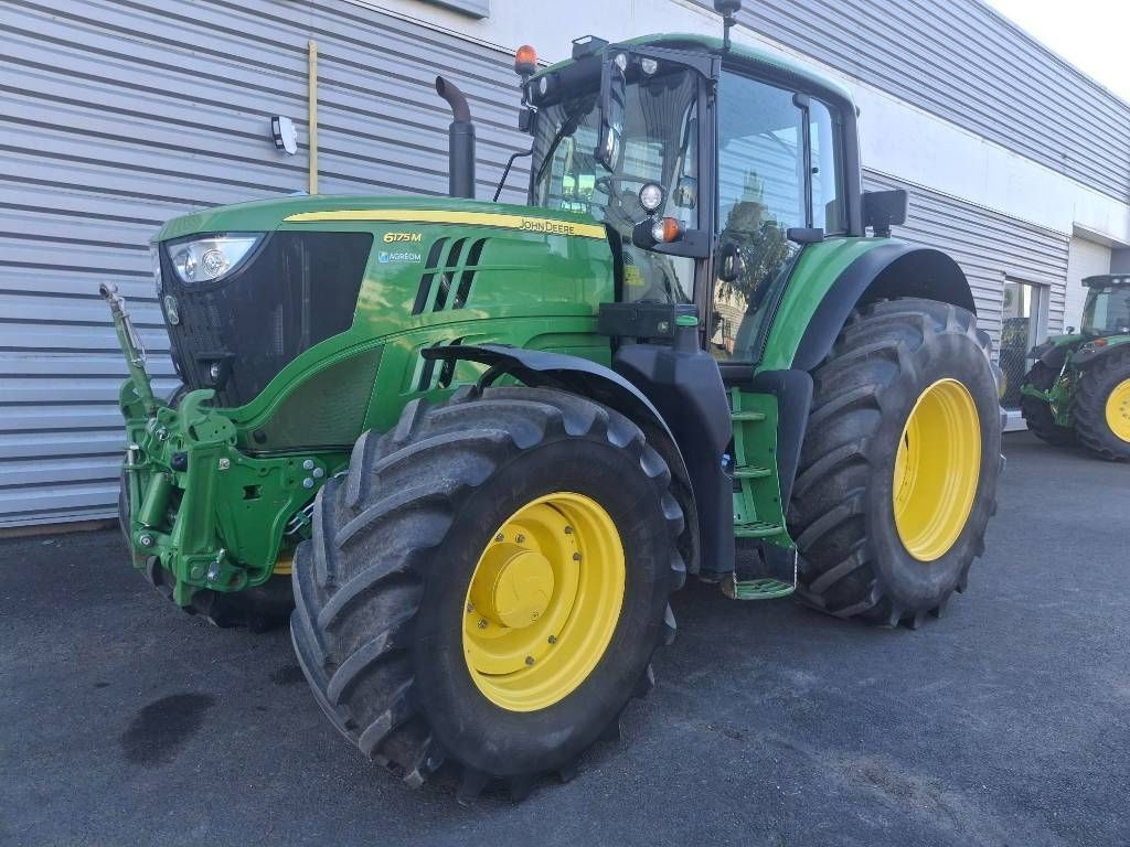 John Deere 6175 M Tractor €91,000