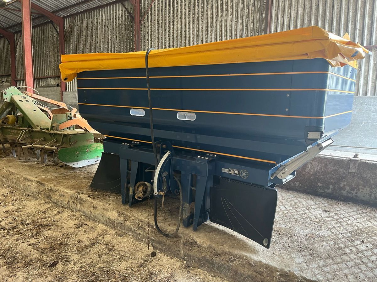 E-FARM: Bogballe m35 w+ - Rozmetadlo hnojiv - id UGSMHHV - 17 000 € - Rok výroby: 2019 - Francie