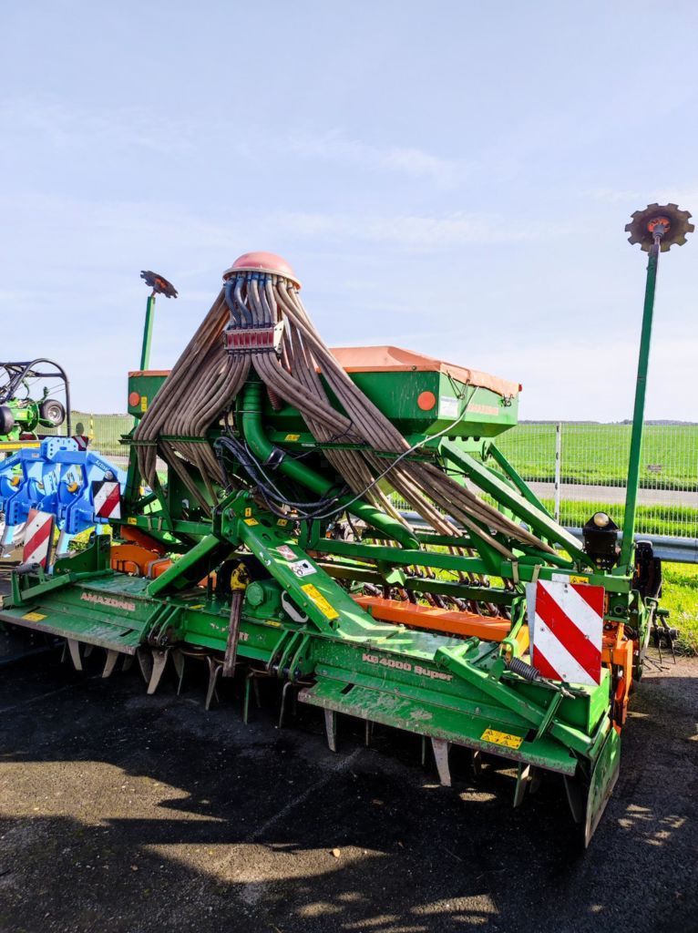 E-FARM: Amazone ADP402 PROFI - Kombi-såmaskine - id 3NC7T1M - 20.500 € - Produktionsår: 2005 - Frankrig