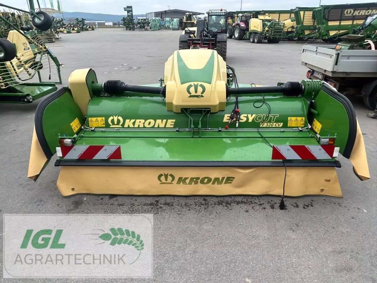 Krone EasyCut F 320 CV Mower €15,200