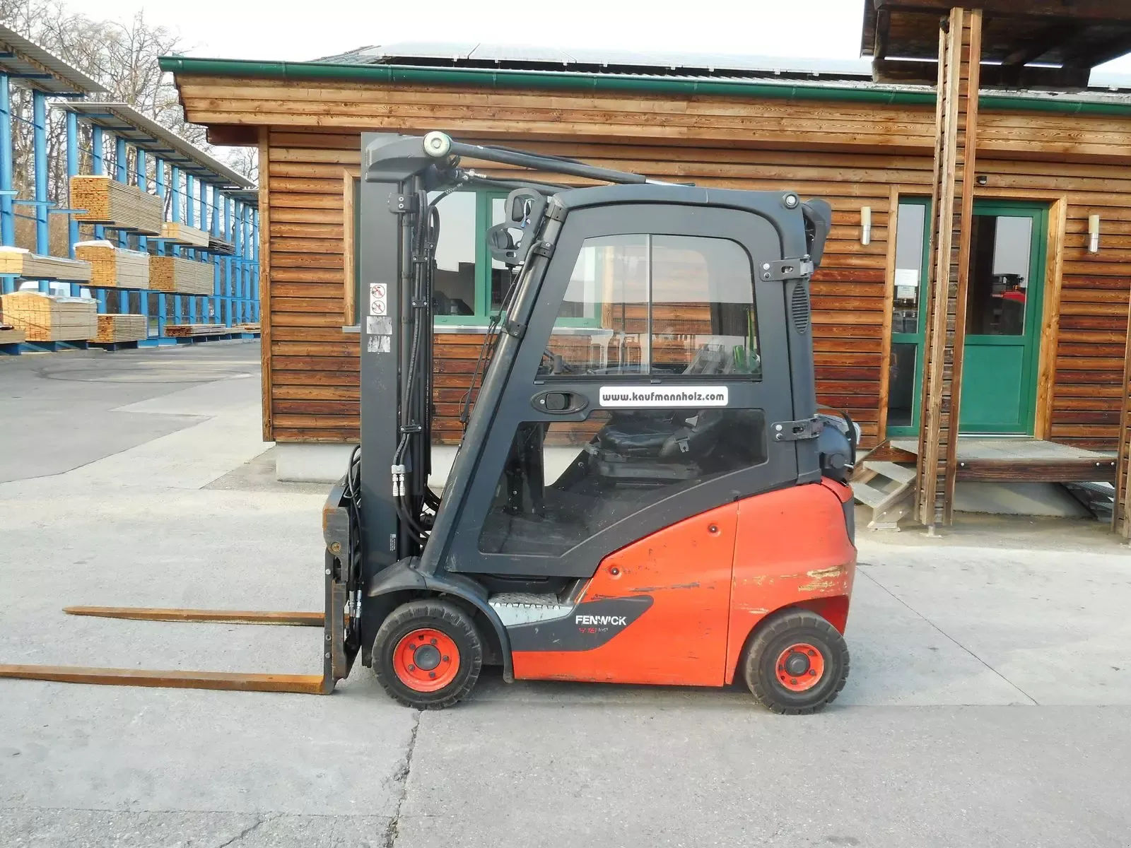 E-FARM: Linde h16t-01 mit freihubmast + seitenschieber + zinke - Вилочный погрузчик - id A9AV2QR - 8 250 € - Год выпуска: 2019 - Отработанные часы: 9 874,Австрия