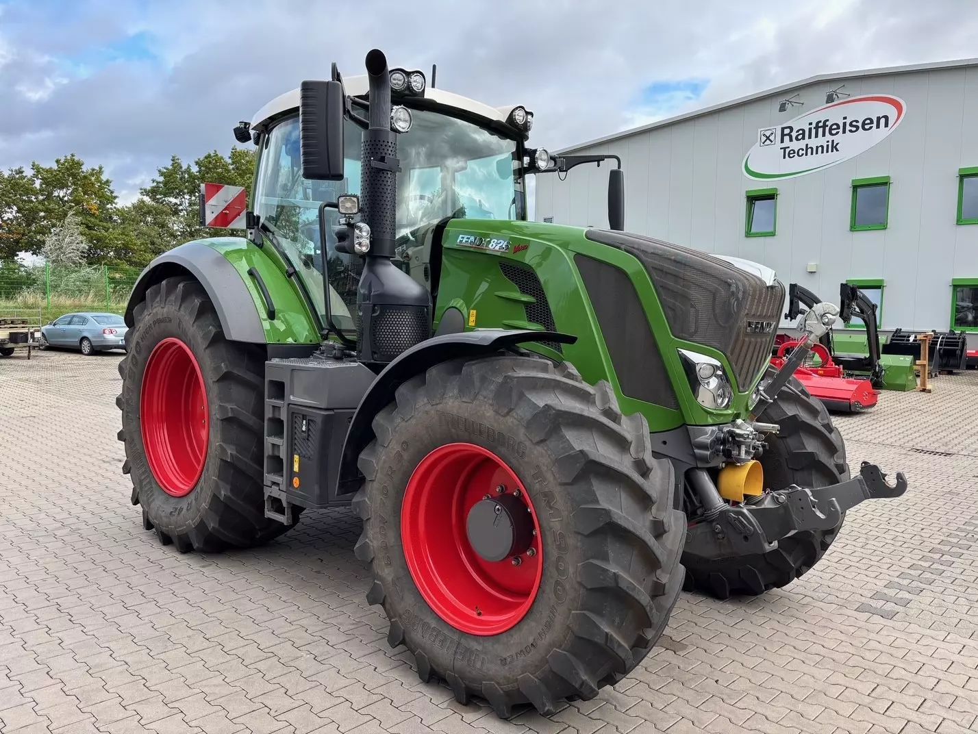 E-FARM: Fendt 826 Vario ProfiPlus - Tractor - id ZPFZSQH - €199,500 - Year of construction: 2023 - Engine hours: 486,Engine power (HP): 260,Germany