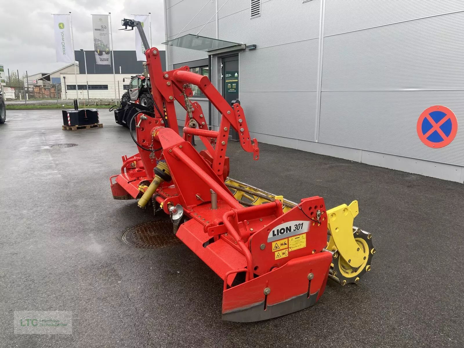 E-FARM: pöttinger lion 301 - Power harrow - id GVQSN9E - €6,991 - Year of construction: 1901 - Austria