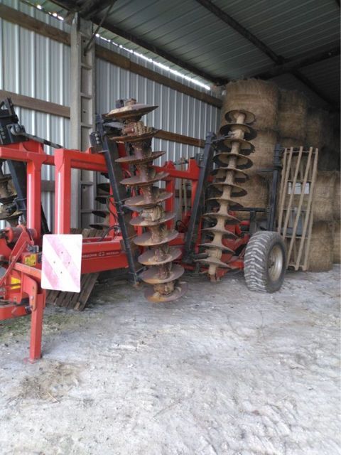 E-FARM: GREGOIRE BESSON xrvp 667-40 - Herse à disques et disque compact - id GGUGKSE - 8 000 € - Année: 2008 - France