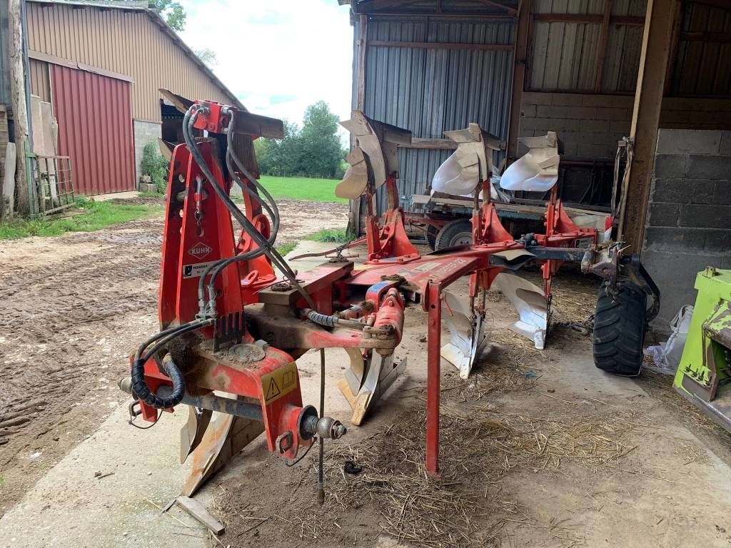Kuhn multi master 3+1 122 Plough €9,500
