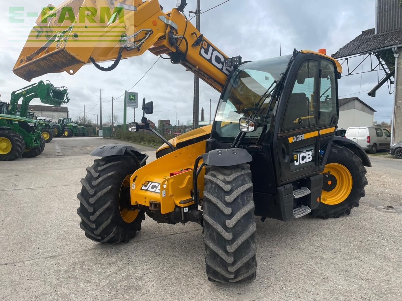 JCB 532.70 Telehandler €82,500