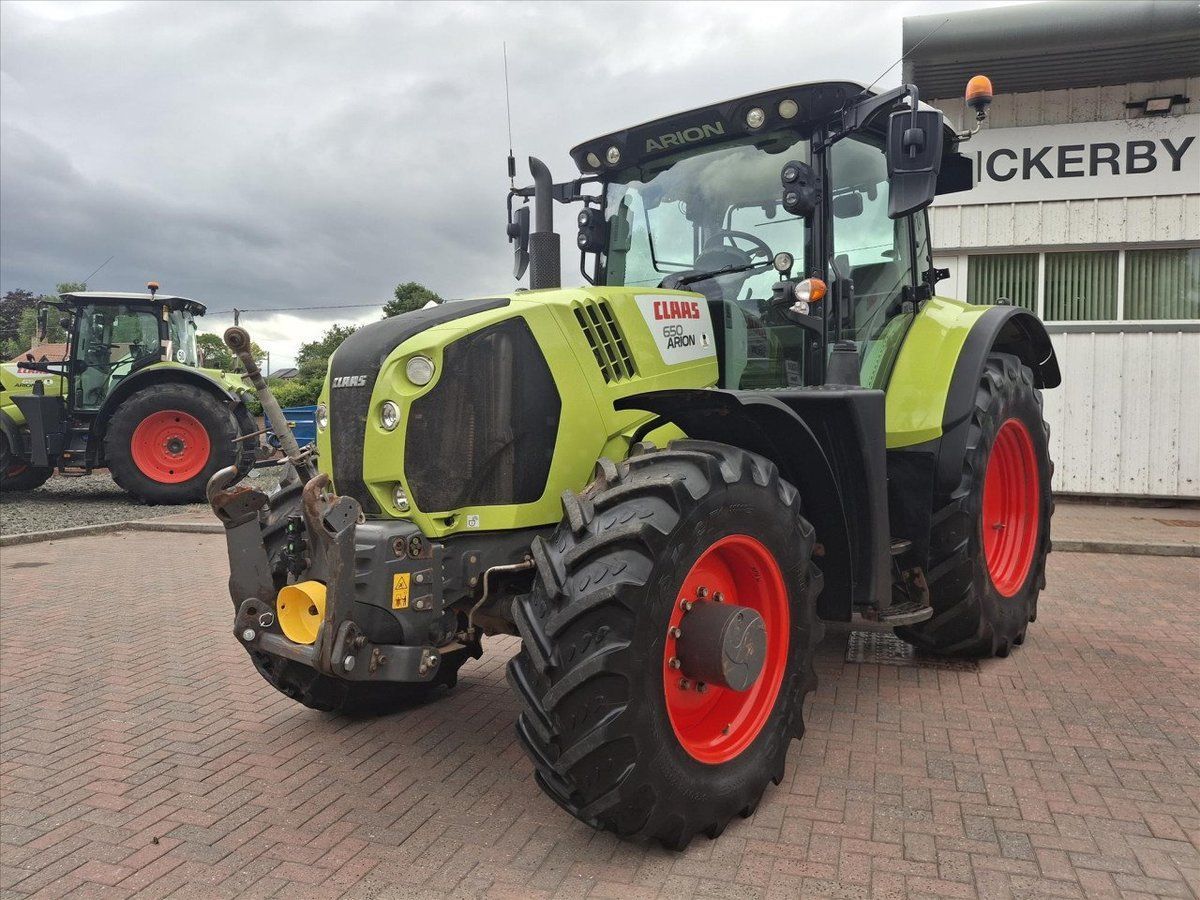 E-FARM: Claas Arion 650 - Traktor - id TYVKLUP - 75 472 € - Rok produkcji: 2019 - Motogodziny: 3330,Zjednoczone Królestwo