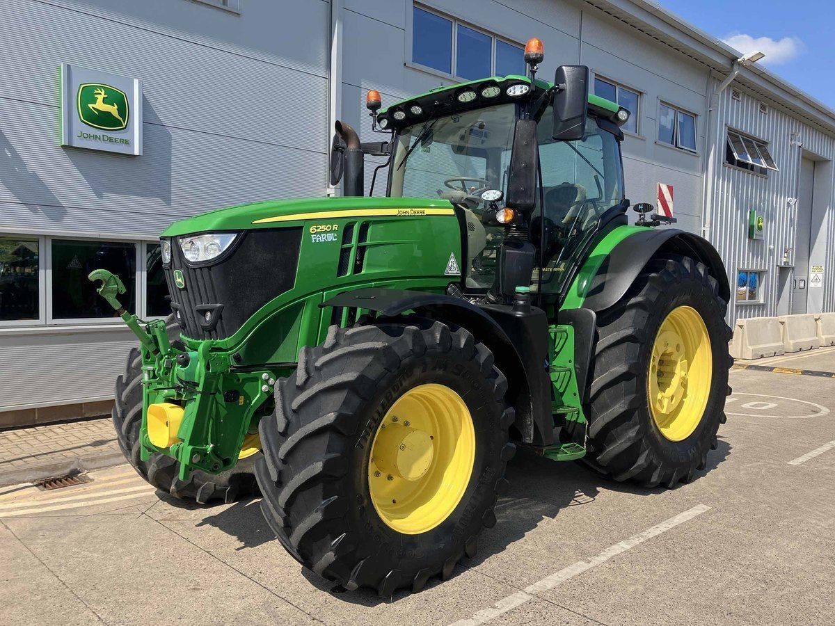 E-FARM: John Deere 6250 R - Tractor - id 2RSVS9V - 140.814 € - Año: 2022 - Horas: 3245,Potencia del motor: 250,Reino Unido