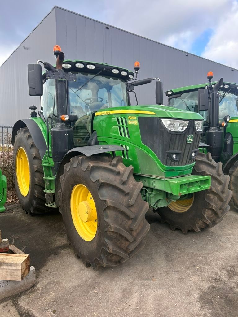 John Deere 6215 R Tractor €84,864