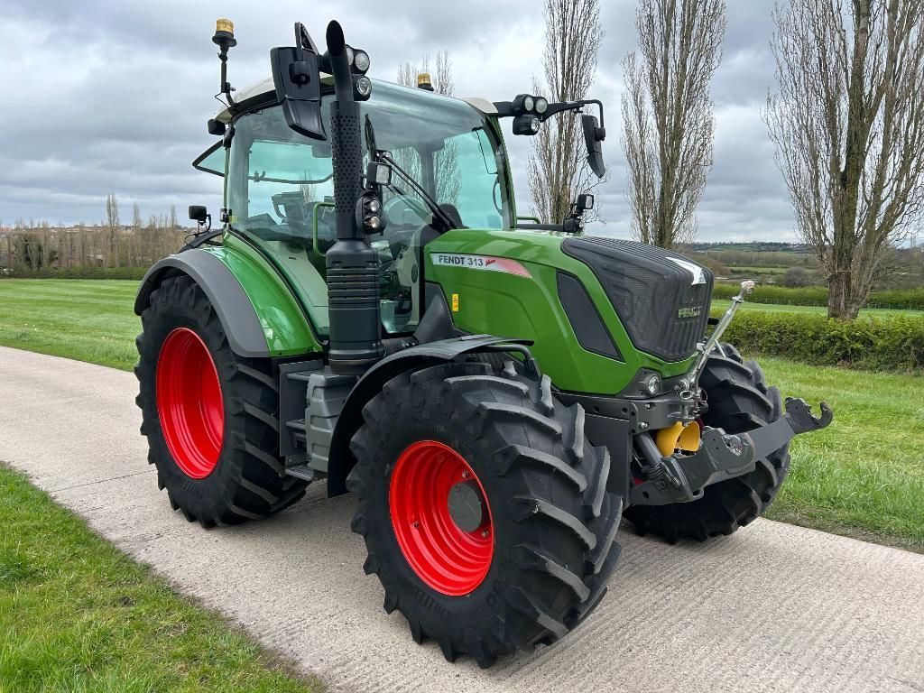 Fendt 313 Vario Traktor 86 067 €