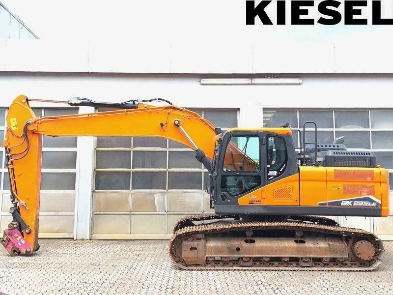 Doosan dx 235 lc-7 Crawler excavator €79,000