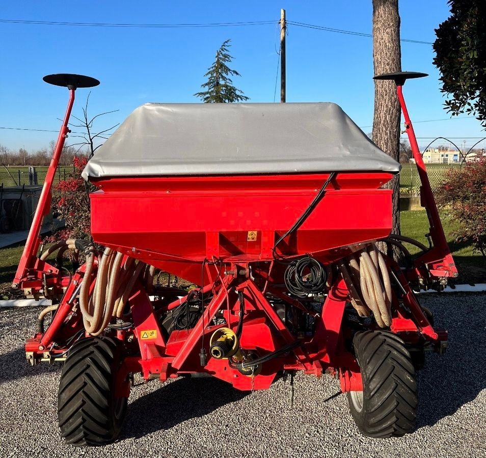 Kverneland dl 450 Siewnik rzędowy/agregat uprawowo-siewny 10 000 €