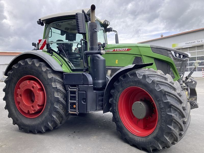 E-FARM: Fendt 942 Vario ProfiPlus - Traktor - id UTSFSPJ - 256.500 € - Baujahr: 2022 - Abgelesene Motorstunden: 2.219,Motorleistung (PS): 415,Deutschland