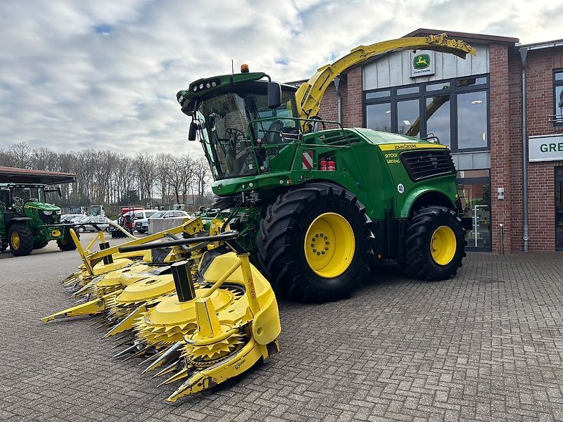 John Deere 9700 Self propelled forage harvester €315,000