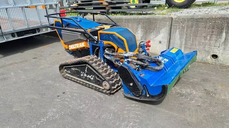 E-FARM: Irus deltrak 2.5 - Municipal equipment - id UYJCQMQ - Year of construction: 2018 - Switzerland