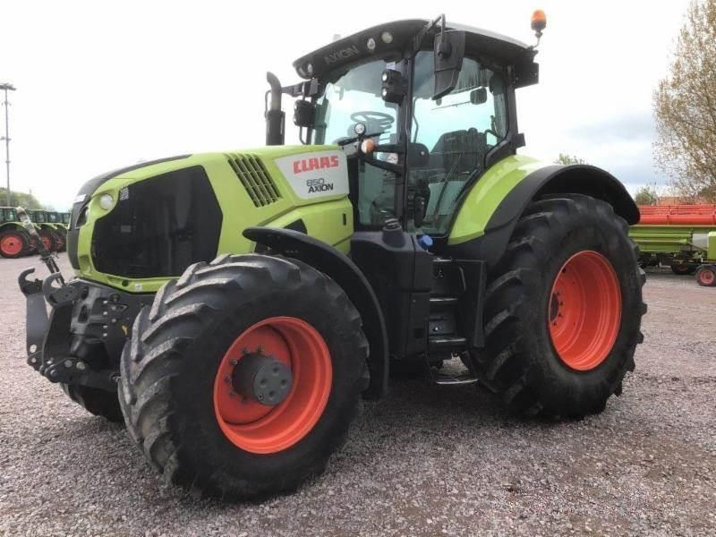 E-FARM: Claas Axion 850 - Tractor - id 56SYLID - €99,500 - Year of construction: 2018 - Engine hours: 3,205,Engine power (HP): 264,Germany