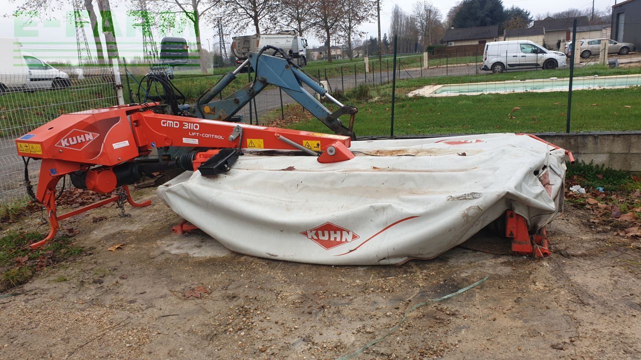 E-FARM: Kuhn gmd 3110 lift control - Mejemaskine - id HEZDK8T - 5.800 € - Produktionsår: 2014 - Frankrig