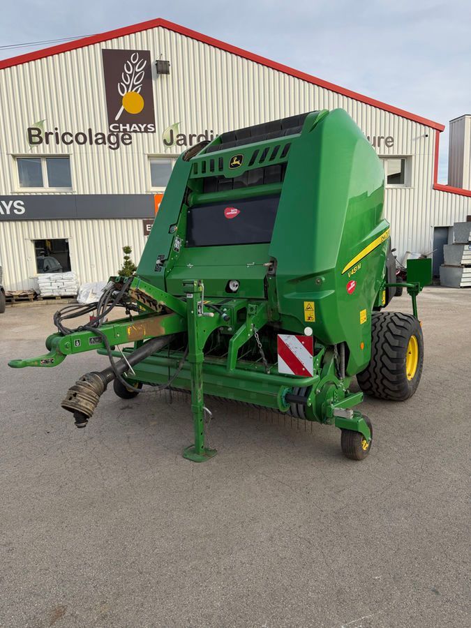John Deere V451M Presse à balles 28 500 €