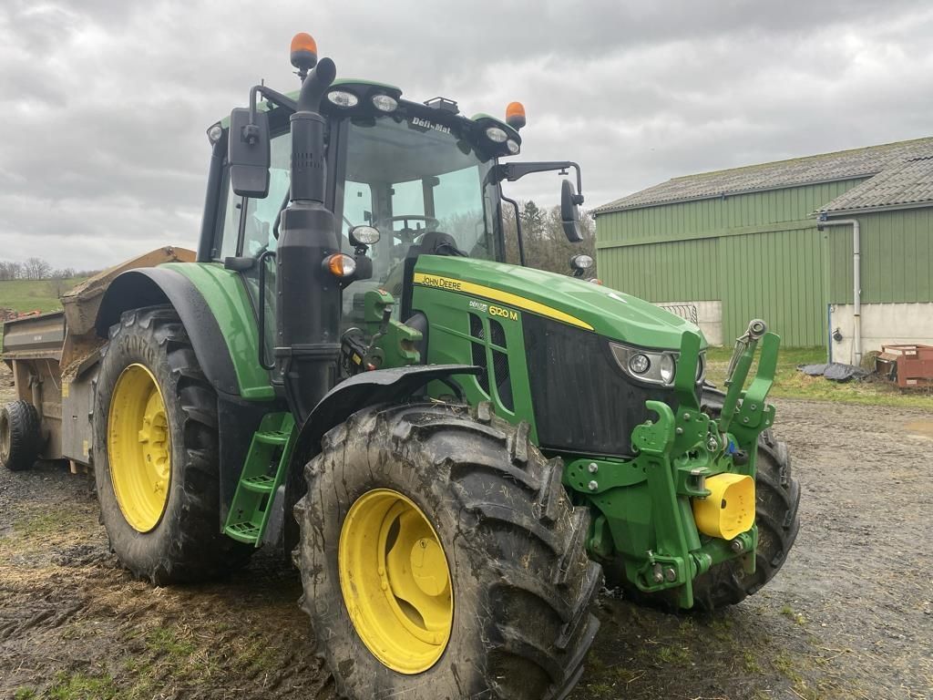 John Deere 6120 M Tractor 99.900 €