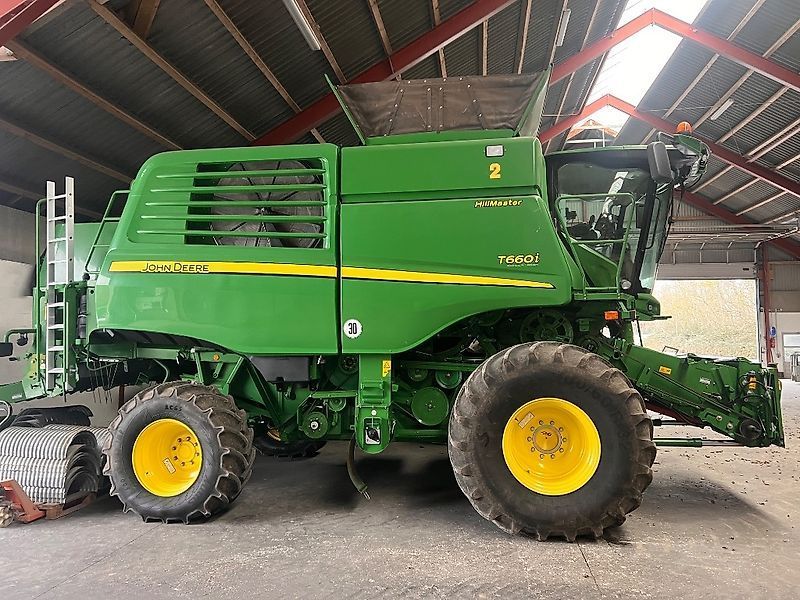 John Deere T 660i Combină de recoltat 173.294 EUR
