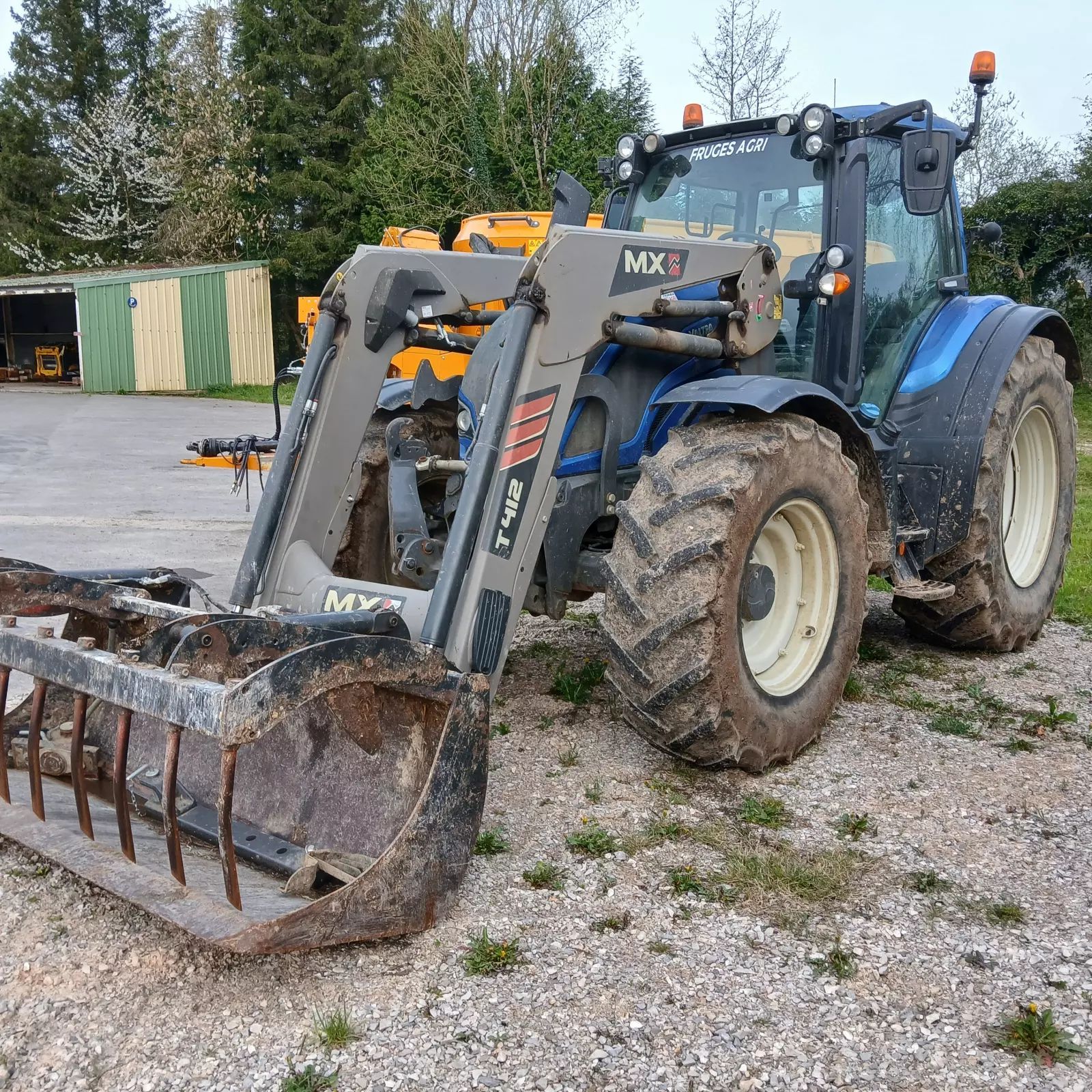 Valtra N 174 Traktor 74 000 €