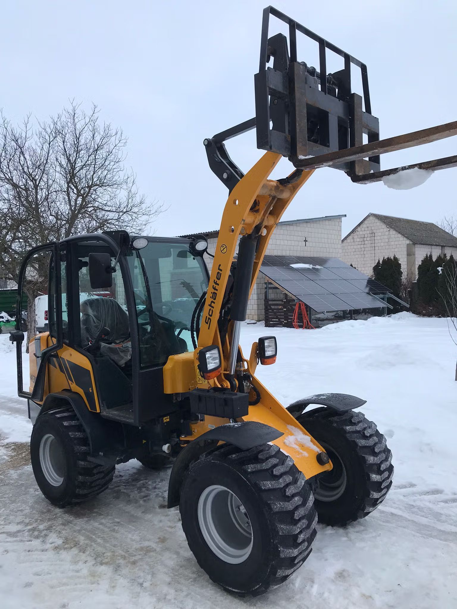 Schäffer 2430 Wheel loader €43,500
