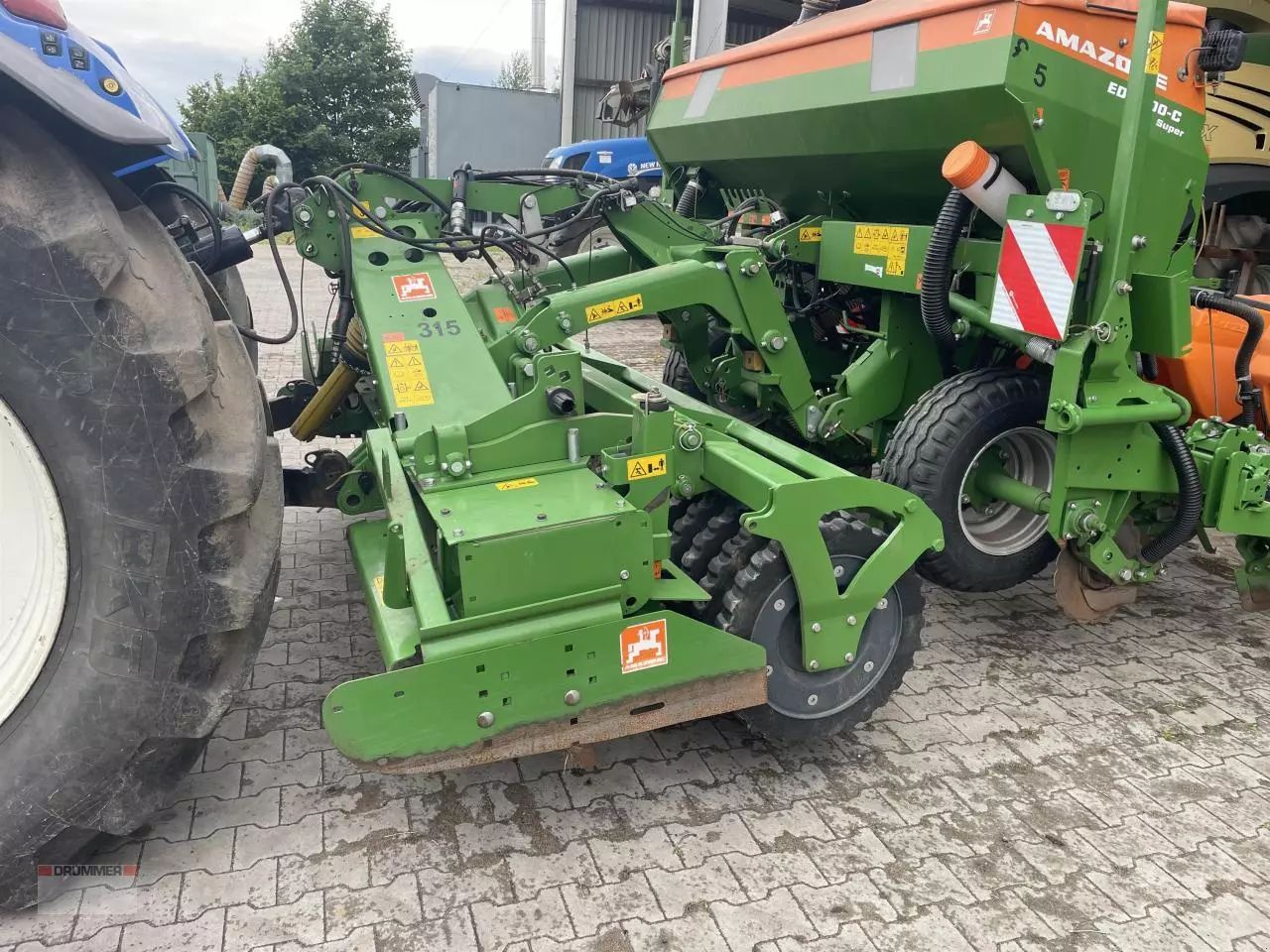 E-FARM: Amazone n/a - Precision drill - id 4LHLUK8 - €35,000 - Year of construction: 2019 - Germany