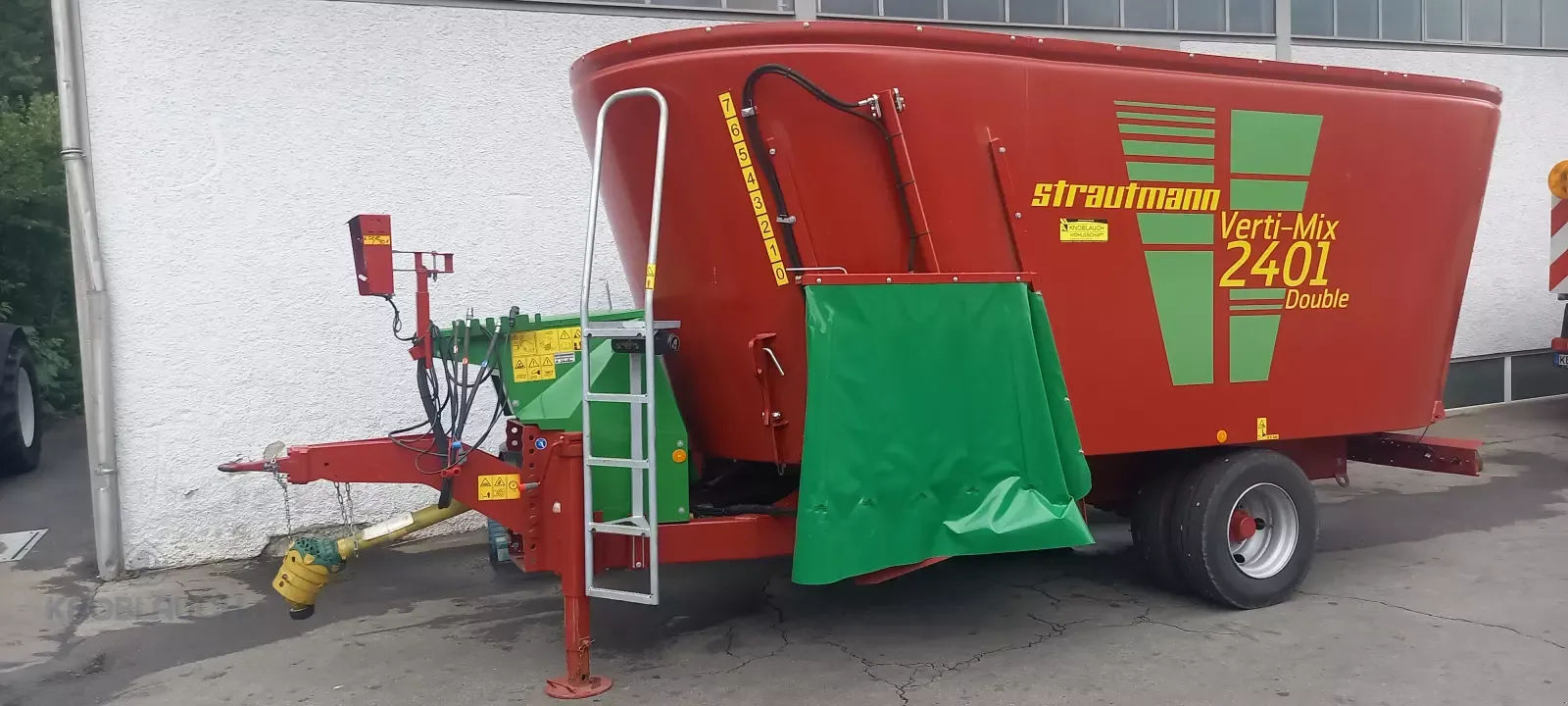 E-FARM: Strautmann Verti-Mix 2401 - Mixer feeder - id E4QFNCZ - €42,437 - Year of construction: 2022 - Germany