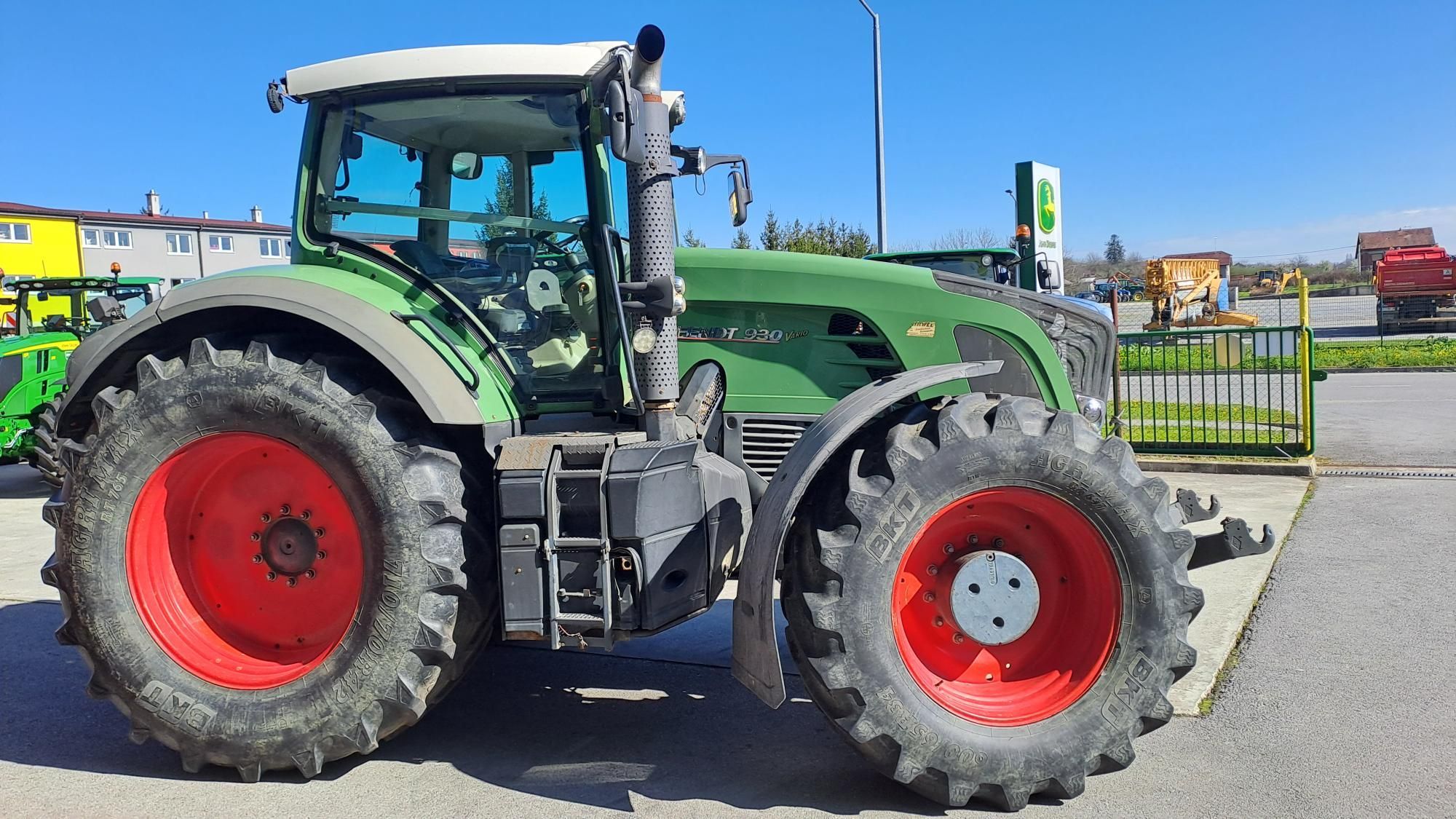 E-FARM: Fendt 930 Vario - Tracteur - id QG4HBFN - 57 500 € - Année: 2009 - Lecture du nombre d'heure: 10 650,Puissance du moteur (chevaux): 300,Croatie
