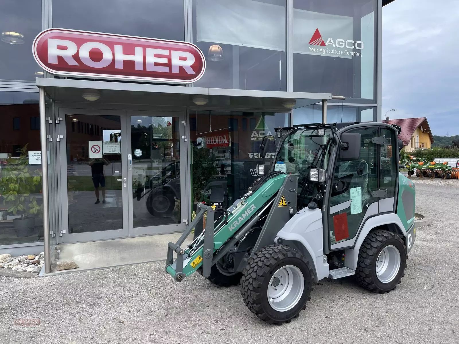 E-FARM: KRAMER KL12.5 - Wheel loader - id AWMMFTQ - €39,800 - Year of construction: 2024 - Engine hours: 20,Engine power (HP): 37,Austria