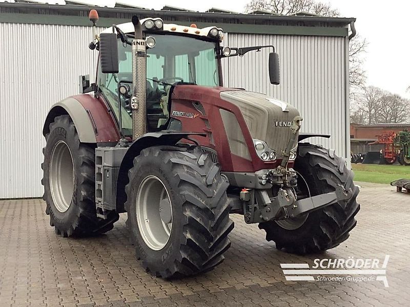 E-FARM: Fendt 828 Vario ProfiPlus - Traktor - id PWQZECH - 59.885 € - Baujahr: 2013 - Abgelesene Motorstunden: 10.284,Motorleistung (PS): 286,Deutschland