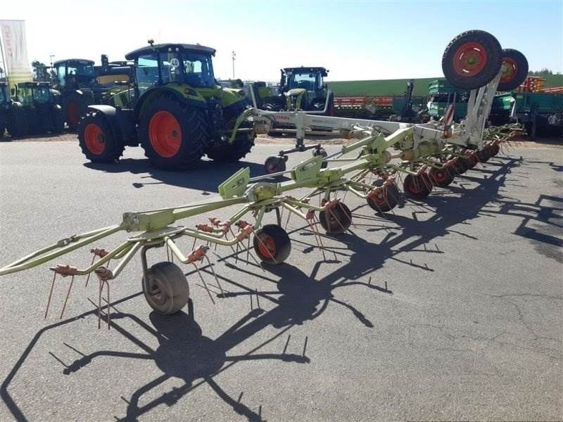 E-FARM: Claas Volto 1300 T - Tedder - id 3FZ4IZB - 15.400 € - Año: 2018 - Alemania