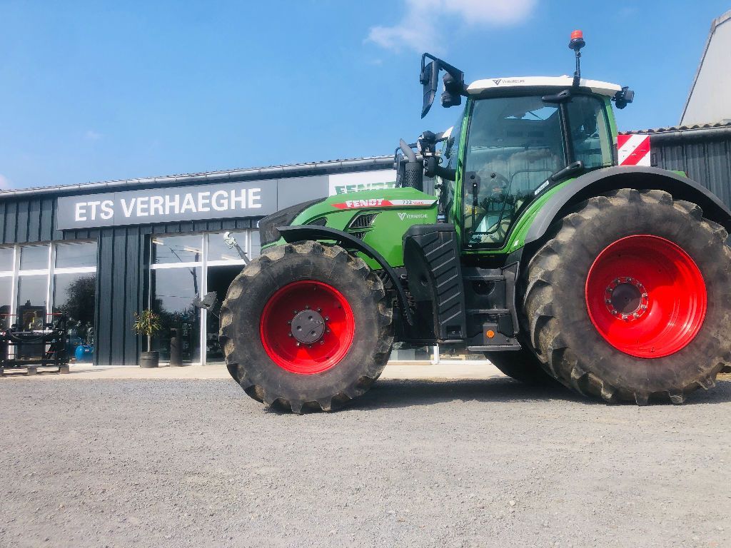 E-FARM: Fendt 722 Vario - Tracteur - id EEMYHFP - Année: 2022 - Lecture du nombre d'heure: 1 600,Puissance du moteur (chevaux): 220,France