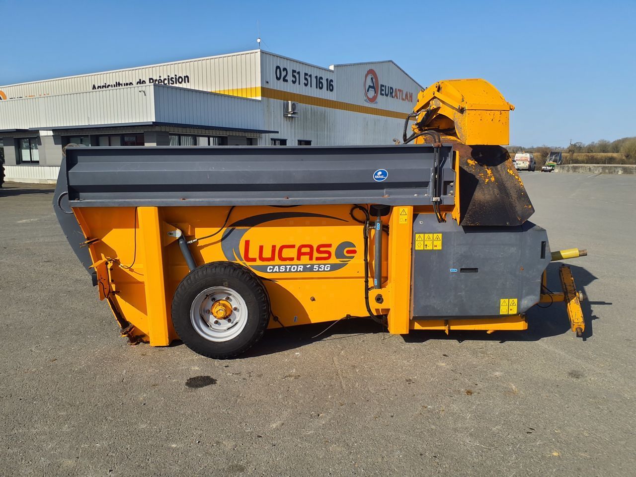 E-FARM: Lucas castor + 53g - Alimentador de otros - id QXQDBNG - 6000 € - Año: 2012 - Francia