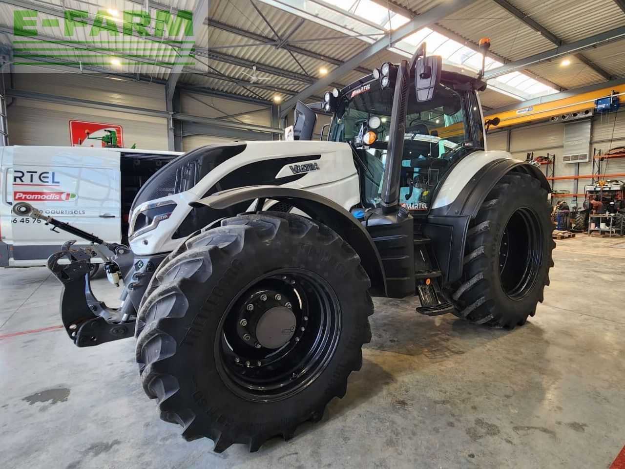 Valtra t235 Tractor €155,000