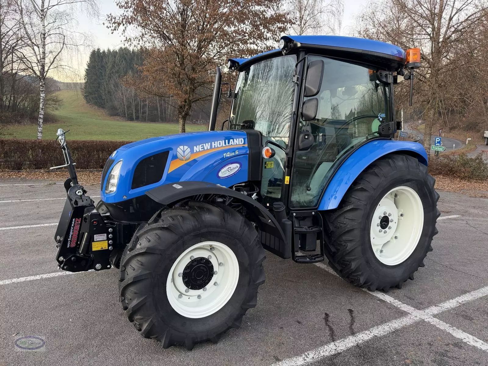 New Holland T4.55S Traktor 39 158 €