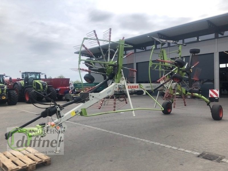 Claas Liner 1650 Twin windrower €13,900