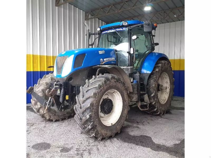 E-FARM: New Holland T7.250 - Tractor - id TBHQNPE - 47.500 € - Año: 2013 - Horas: 6800,Potencia del motor: 200,Francia