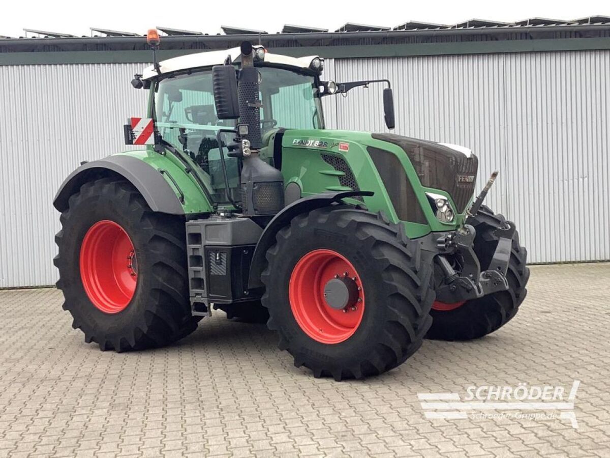 E-FARM: Fendt 828 Vario - Tracteur - id TDFBEWQ - 89 885 € - Année: 2015 - Lecture du nombre d'heure: 7 213,Puissance du moteur (chevaux): 279,Allemagne
