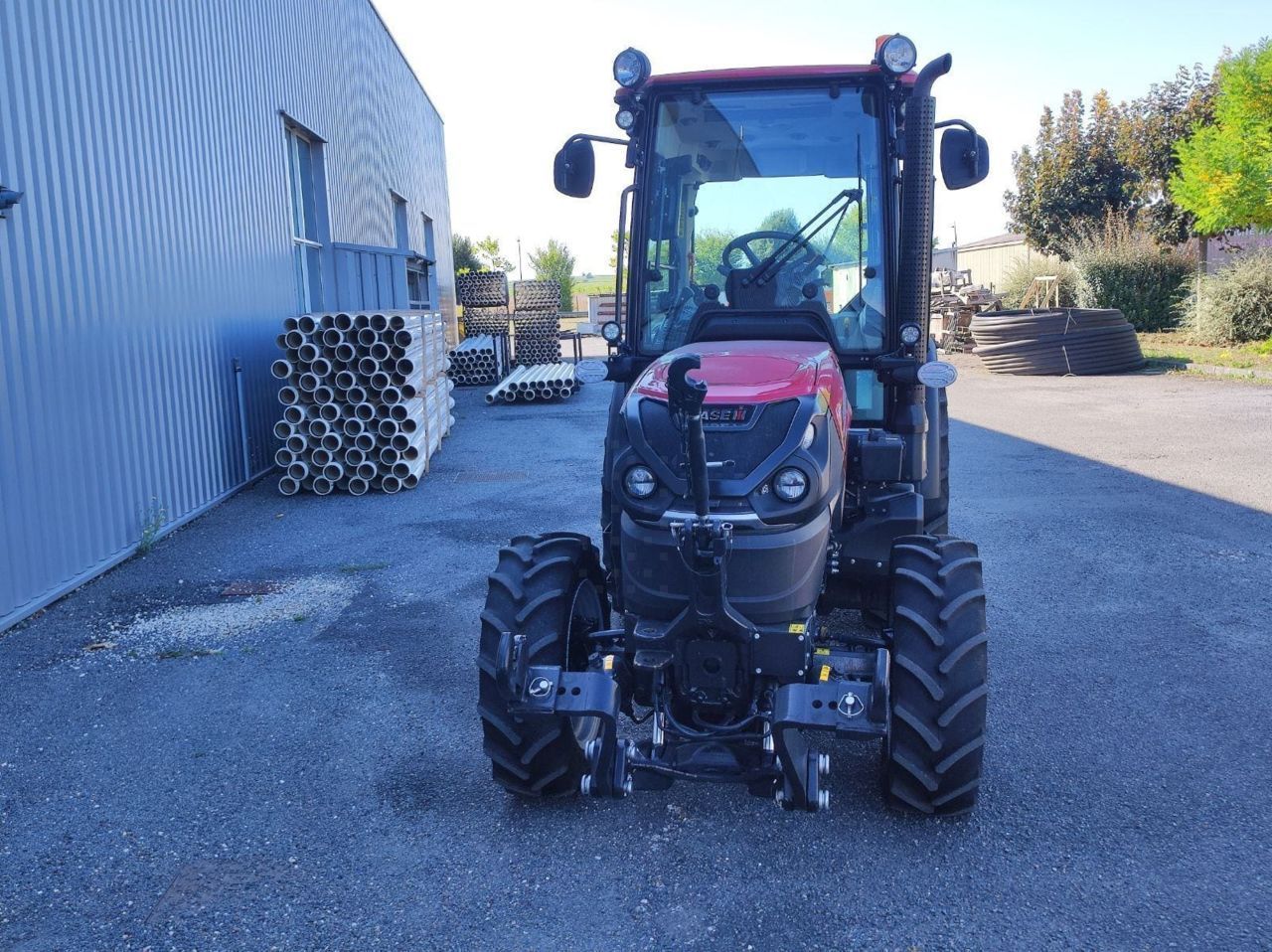 E-FARM: Case IH Quantum 100 F - Traktor - id AQVGG9U - 72.000 € - Baujahr: 2023 - Abgelesene Motorstunden: 400,Motorleistung (PS): 99,Frankreich