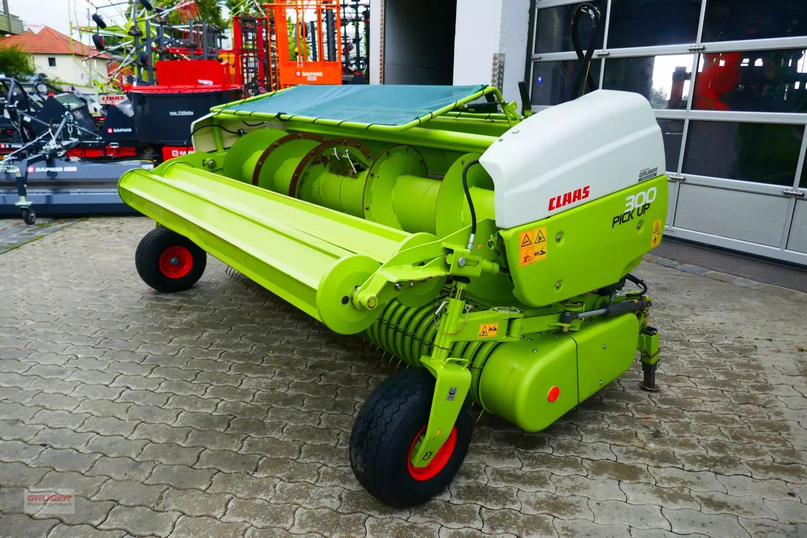 Claas Pick Up 300 Header €24,000